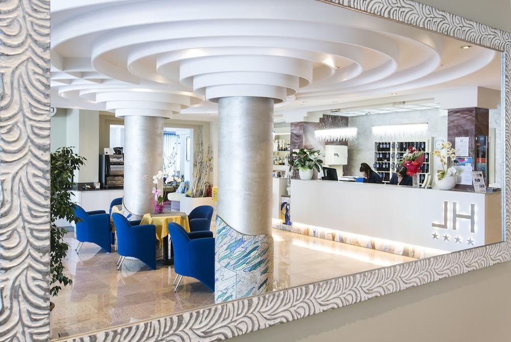 Hotel Losanna Gabicce Mare Buitenkant foto
