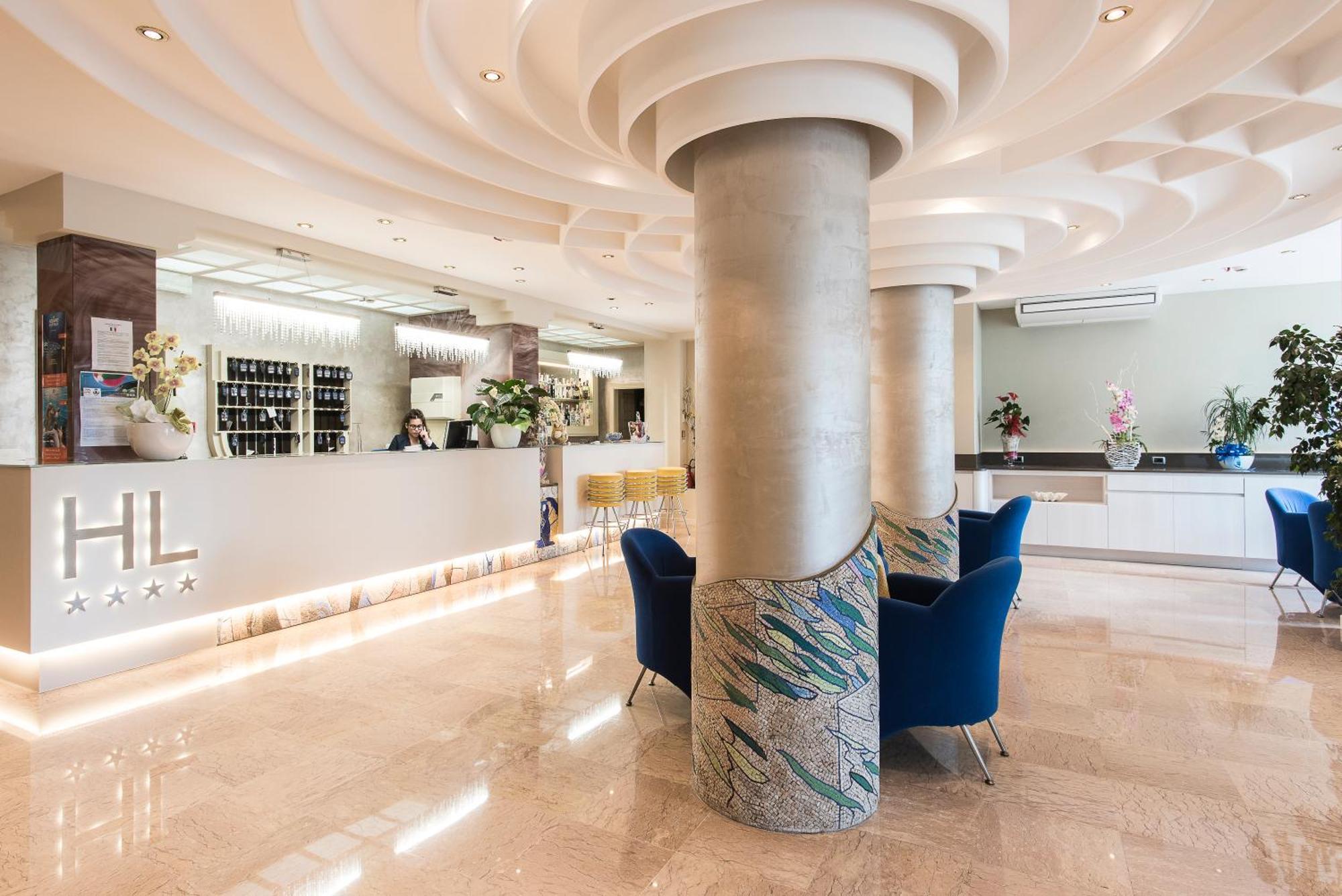 Hotel Losanna Gabicce Mare Buitenkant foto