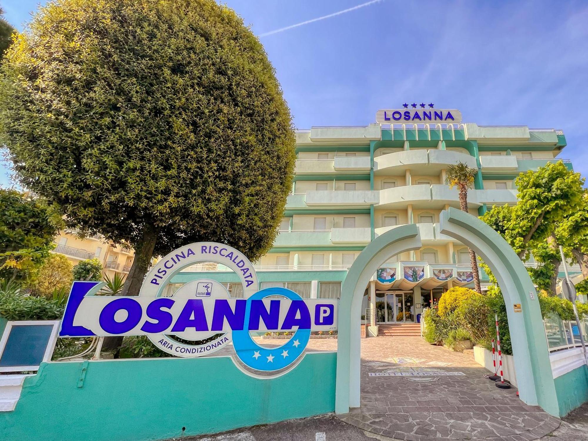 Hotel Losanna Gabicce Mare Buitenkant foto