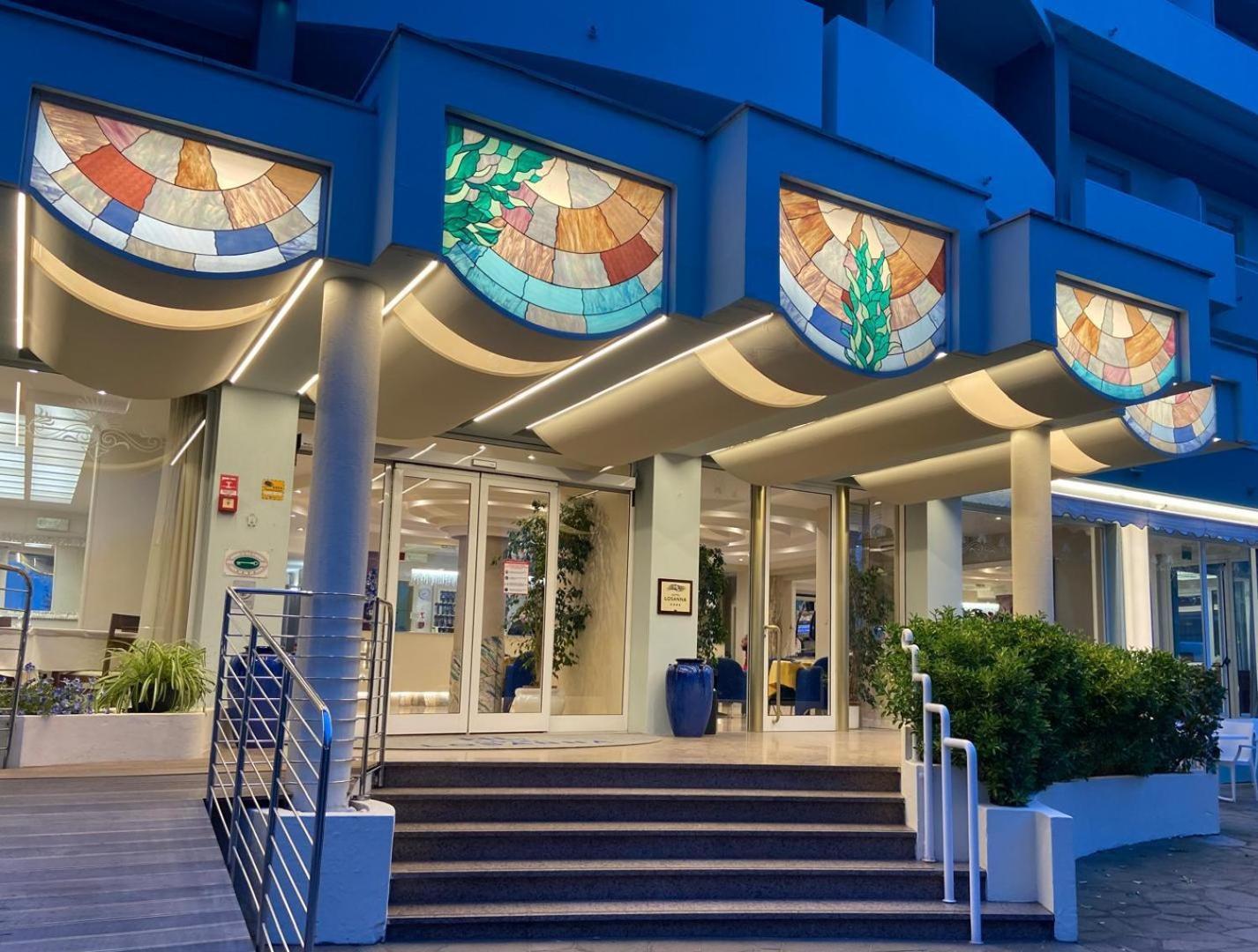 Hotel Losanna Gabicce Mare Buitenkant foto
